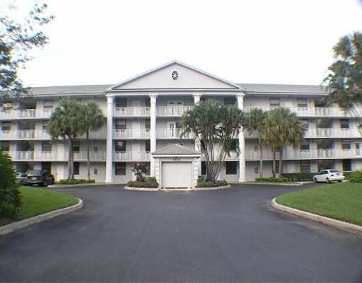 1st image of 1524 Whitehall Dr APT 101