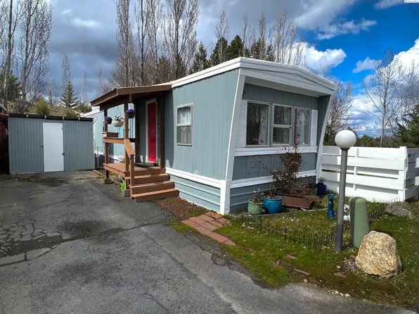 1165 S Grand Ave Trailer 39, Pullman, WA 99163