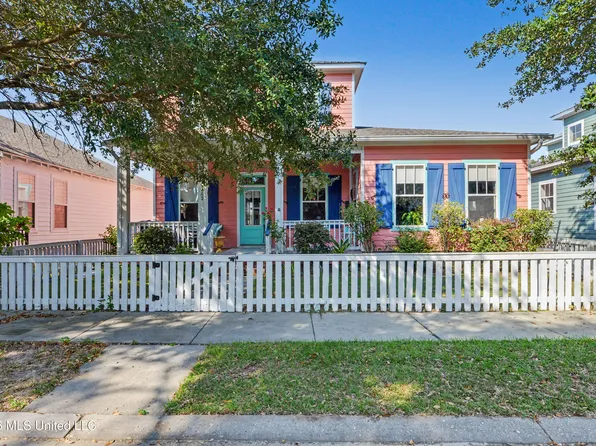 502 John Baptiste St, Bay Saint Louis, MS 39520