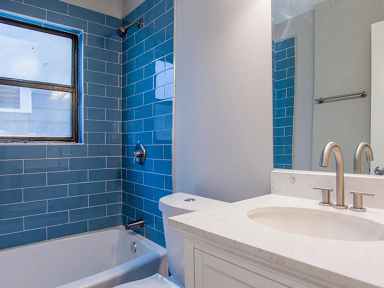 886 Saint Charles Ave NE #2 — Photo 15