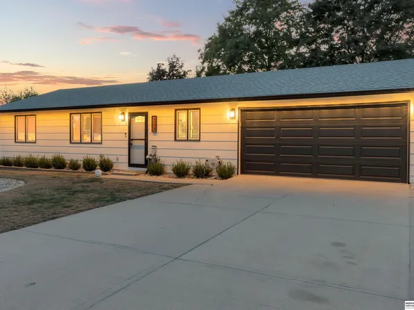 4773 Crestview Dr, Blair, NE 68008