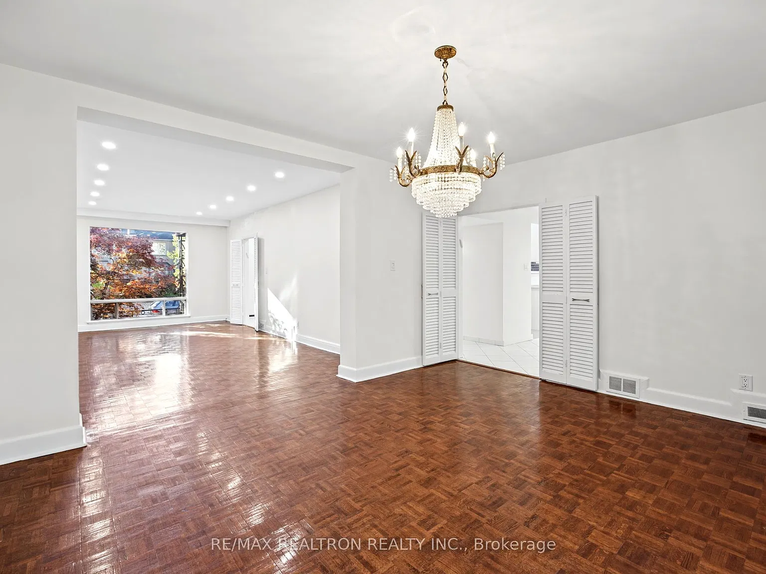 4 bed, $5,800 — Photo 4