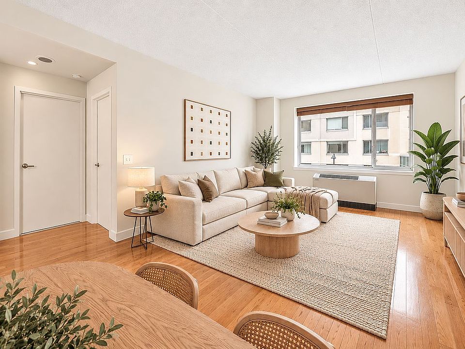 1st image of 40 W 116th St APT B301