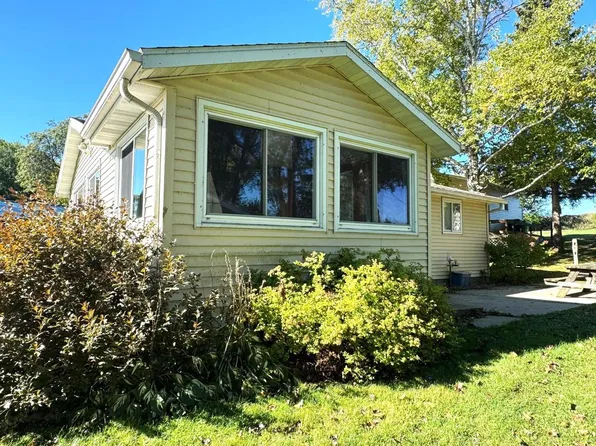 N9384 Idle Hour Drive, Randolph, WI 53956