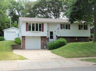 127 8th Ave S, Onalaska, WI 54650