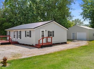 1254 Wade St, Austin, IN 47102