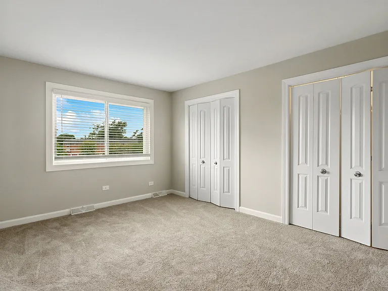 The Hinsdale — Photo 11