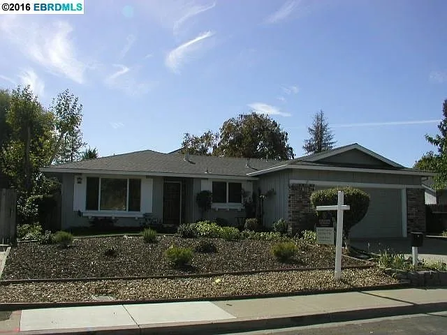 3206 Westbourne Dr photo 1