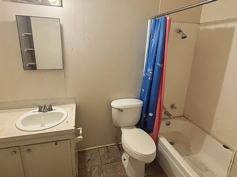 211 Hodge St #208 — Photo 11