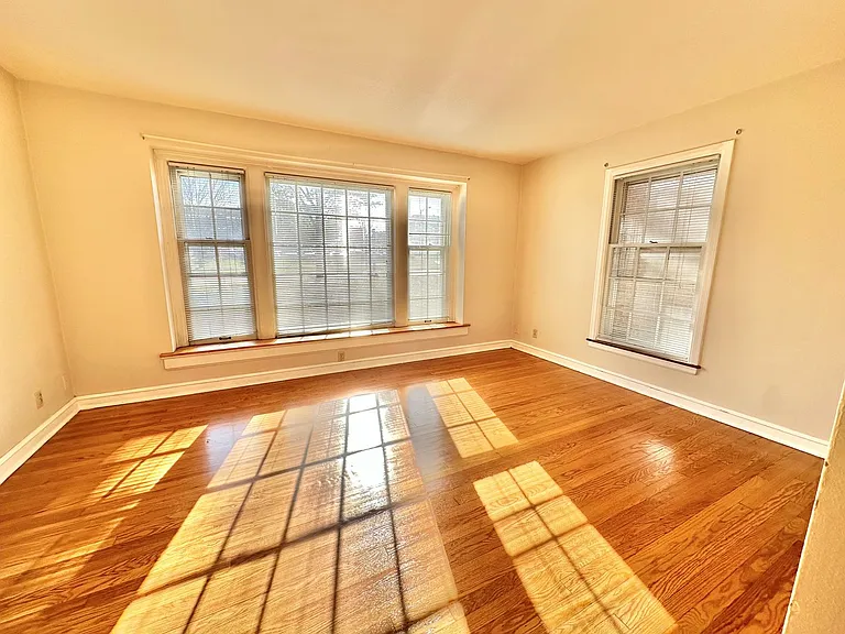 8520 W Watertown Plank Rd — Photo 5