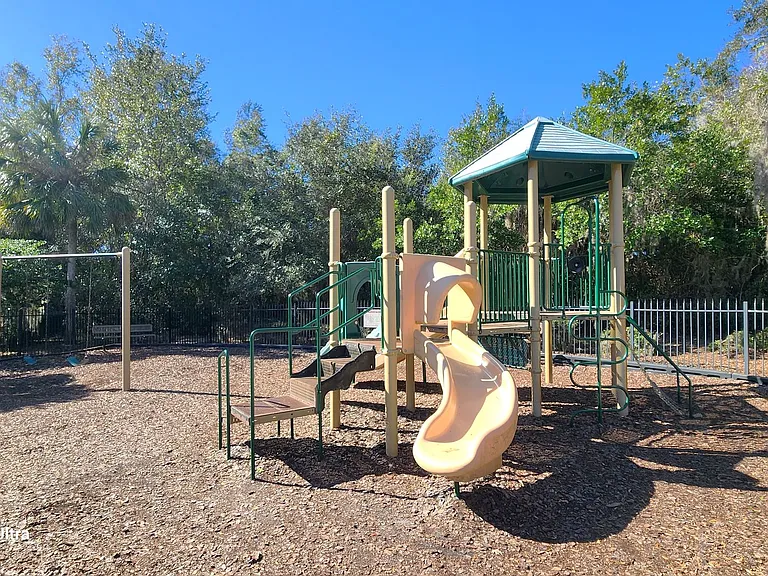 13632 NW 12th Pl — Photo 44