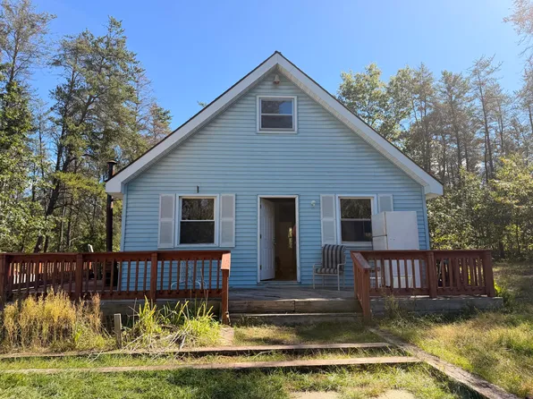 9395 Kewanee Rd, Saint Helen, MI 48656