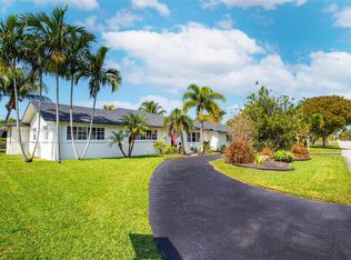 17550 SW 93rd Ave, Palmetto Bay, FL 33157