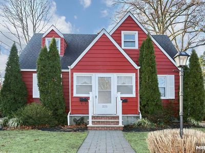 221 David Hooper Pl, Westwood, NJ, 07675