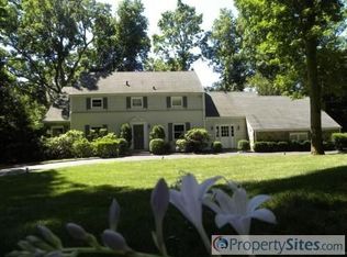 6 Scott Ln, Purchase, NY 10577