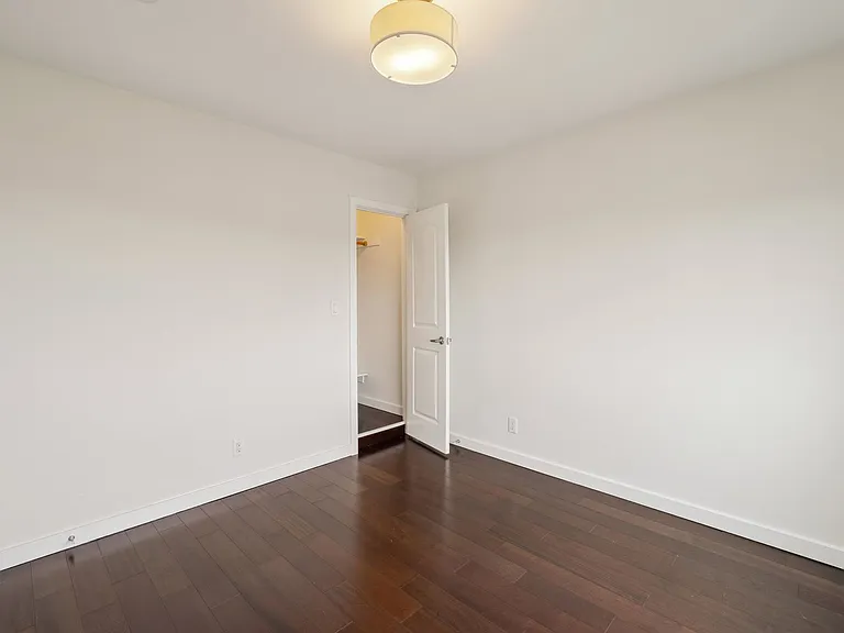 421 Nevada St — Photo 19