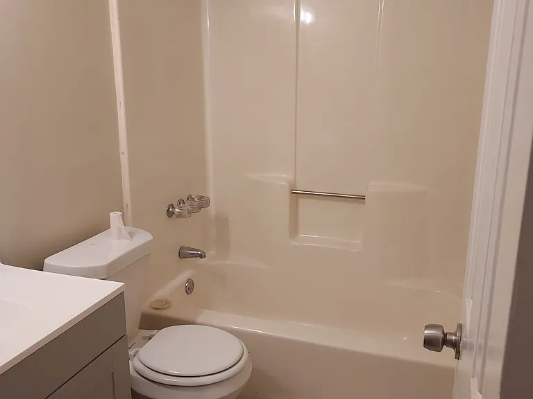 6418 Bedford Ln #6418 — Photo 7