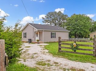 587 Mason Everette Rd, Belvidere, TN 37306