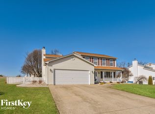 901 Lands End Cir, Saint Charles, MO 63304