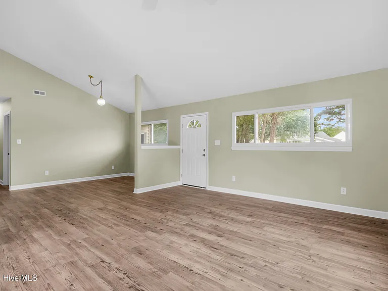 125 Pirates Rd #5 — Photo 13