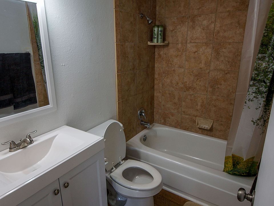 2nd image of 425 Shepherd St NW
