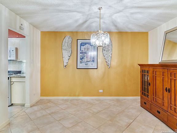 5th image of 2420 MCCULLOUGH AVE #103