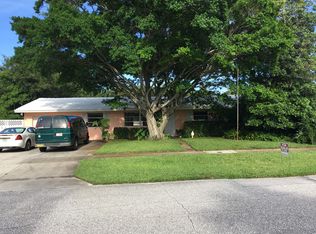 717 Gumtree Rd, North Palm Beach, FL 33408