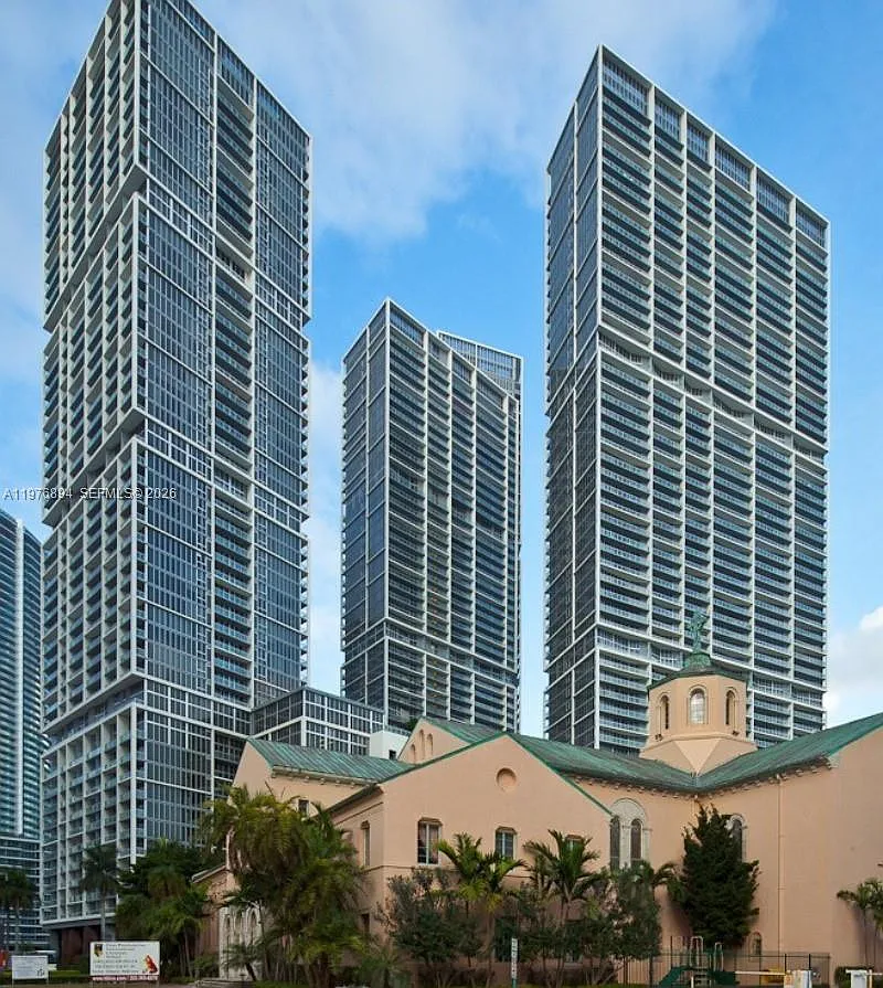 Icon Brickell No Two — Photo 1