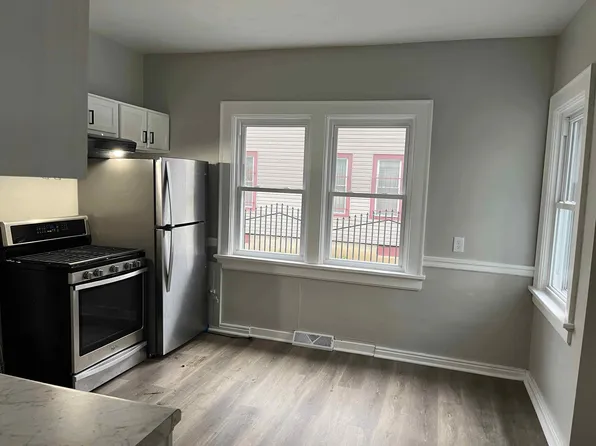 1622 N 27th St, Milwaukee, WI 53208