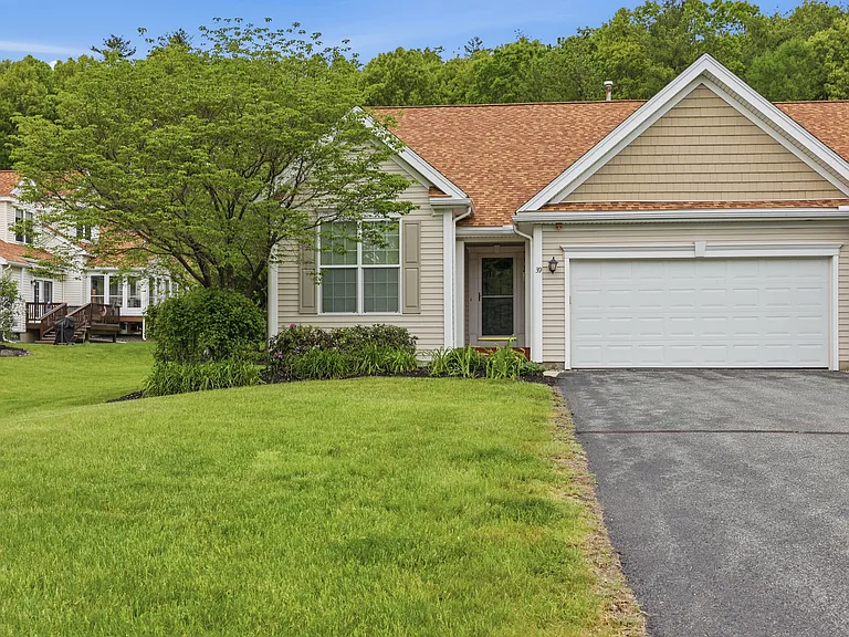 39 Brook Ln — Photo 41