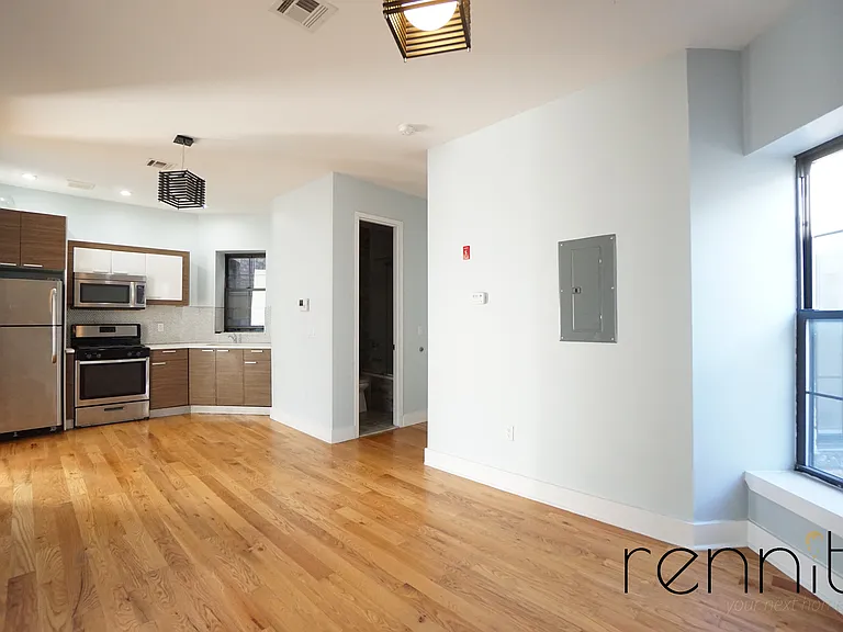 137 Albany Ave #2F — Photo 4