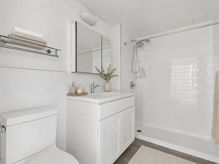 47 W 13th St #9A — Photo 7
