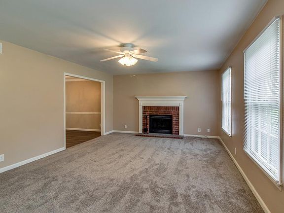 4th image of 6628 Autumnwood Dr