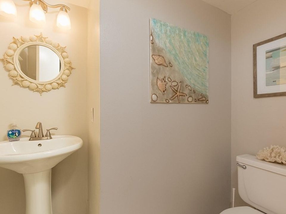 1st image of 5070 Lambert Ln