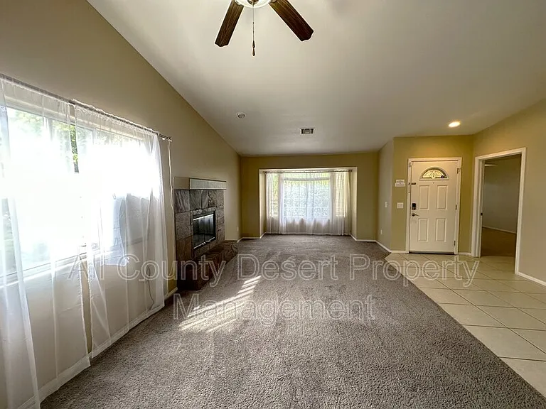 66613 San Diego Dr — Photo 3