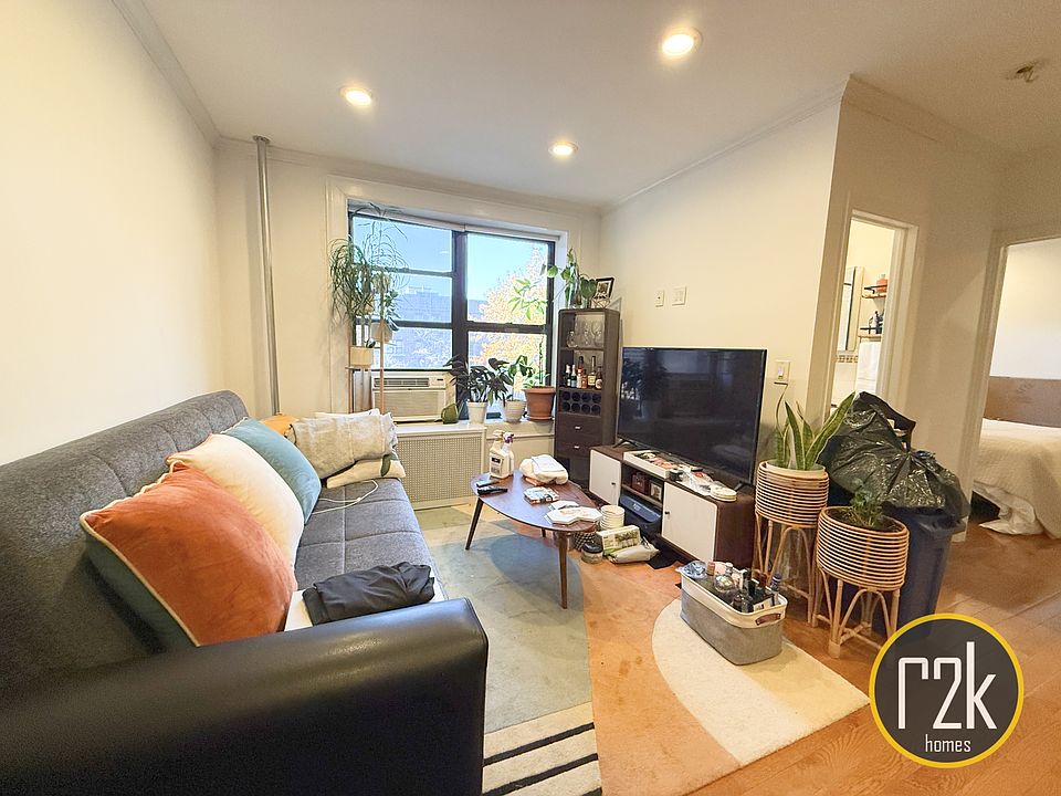 1st image of 31-09 21st Ave #1C