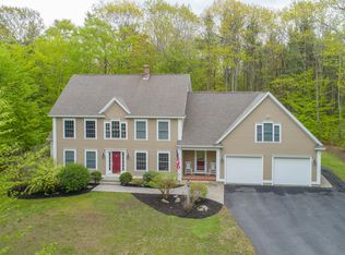 5 Christopher Ln, Falmouth, ME 04105