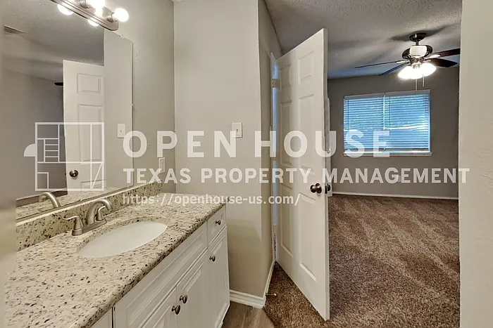 6102 Cool Springs Dr — Photo 10