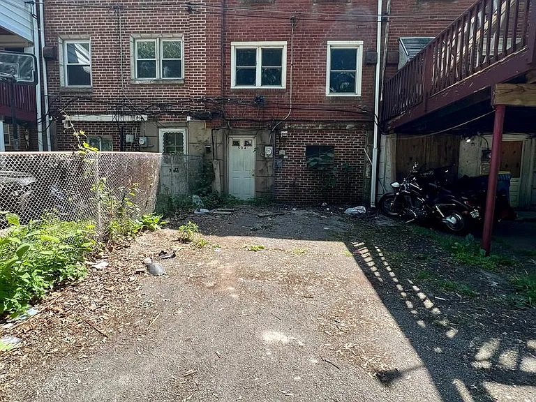 534 S 4th St — Photo 16