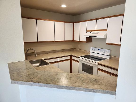 Raised counter looking into kitchen from Great Room