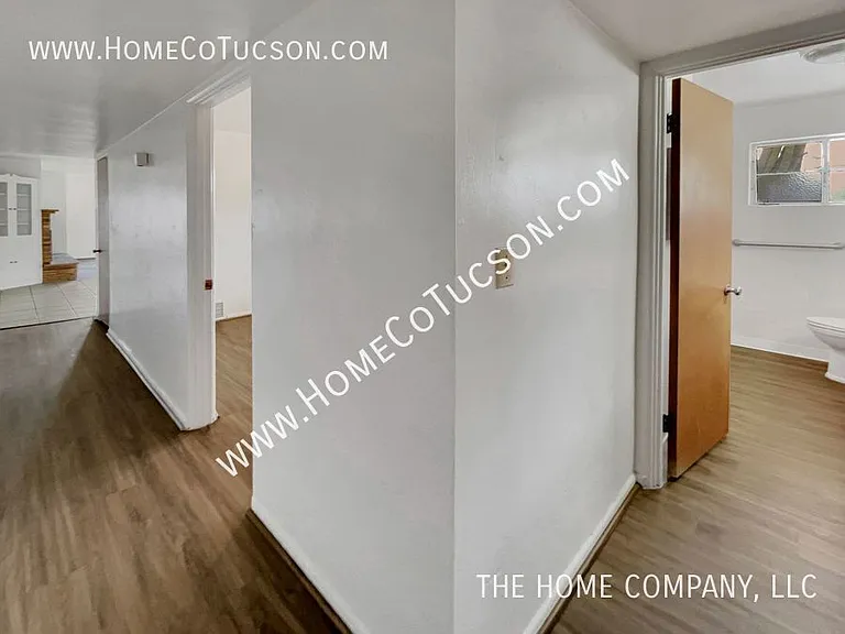 3238 E Hawthorne St — Photo 23