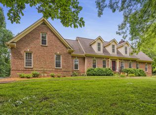 3984 Indian Hills Rd, Columbia, TN 38401