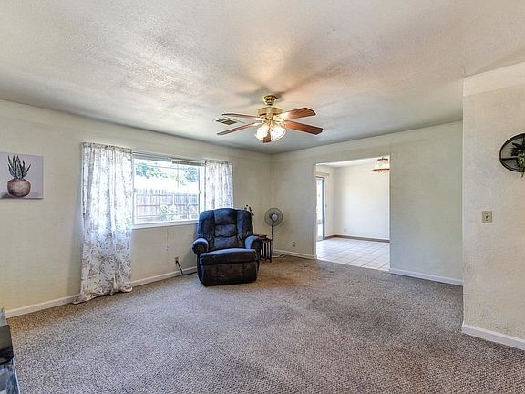 3rd image of 1248 Balsam Way