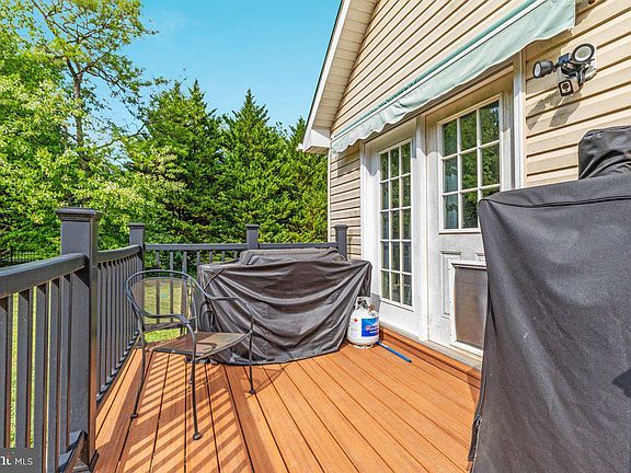 5th image of 277 Orchard Dale Dr