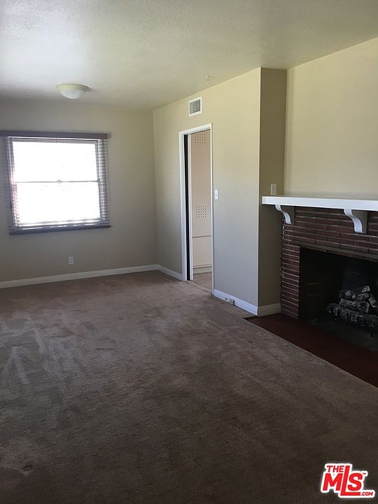 1st image of 4829 Camellia Ave