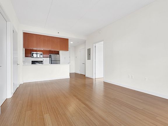 3rd image of 373 Wythe Ave APT 6F