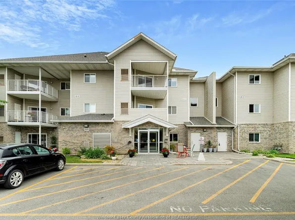1390 Lauzon Rd #228, Windsor, ON N8S 3N1