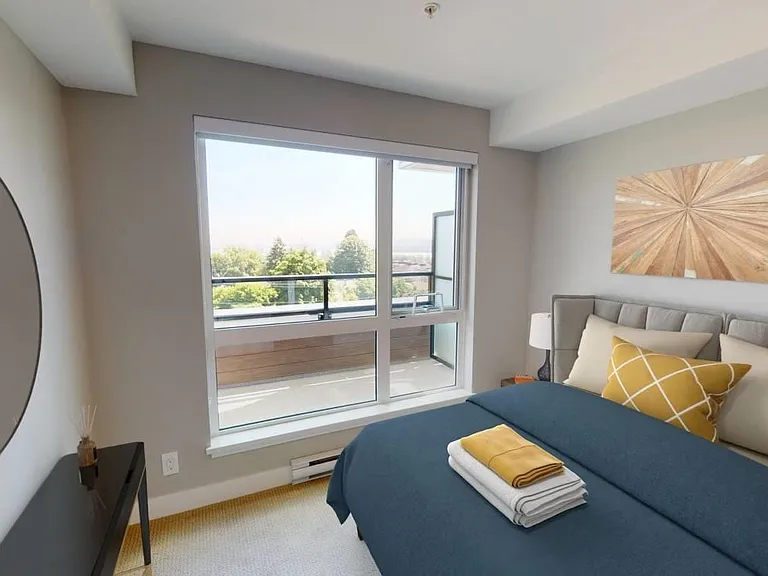 408 E Columbia St #406 — Photo 4