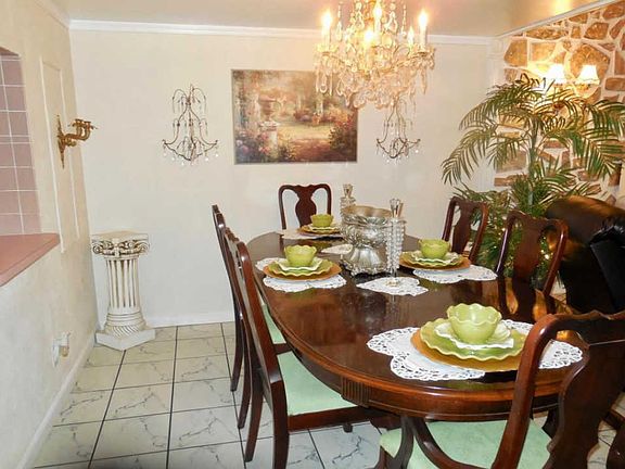 4th image of 231 Foxtail Dr APT E