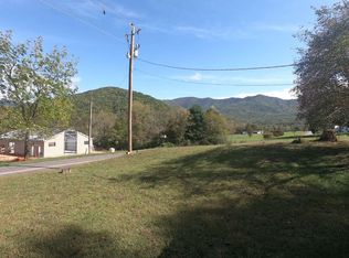 1326 Bethabara Rd, Hayesville, NC 28904